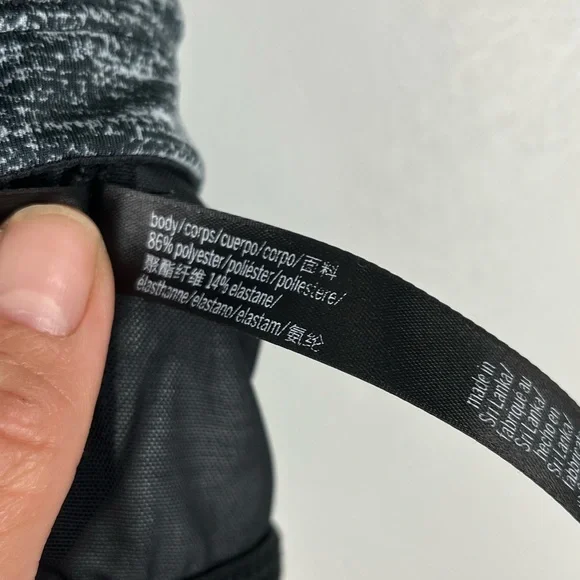 Victoria’s Secret Sport VSX Sports Bra Gray Strappy Logo Yoga Workout Medium - Picture 10 of 11